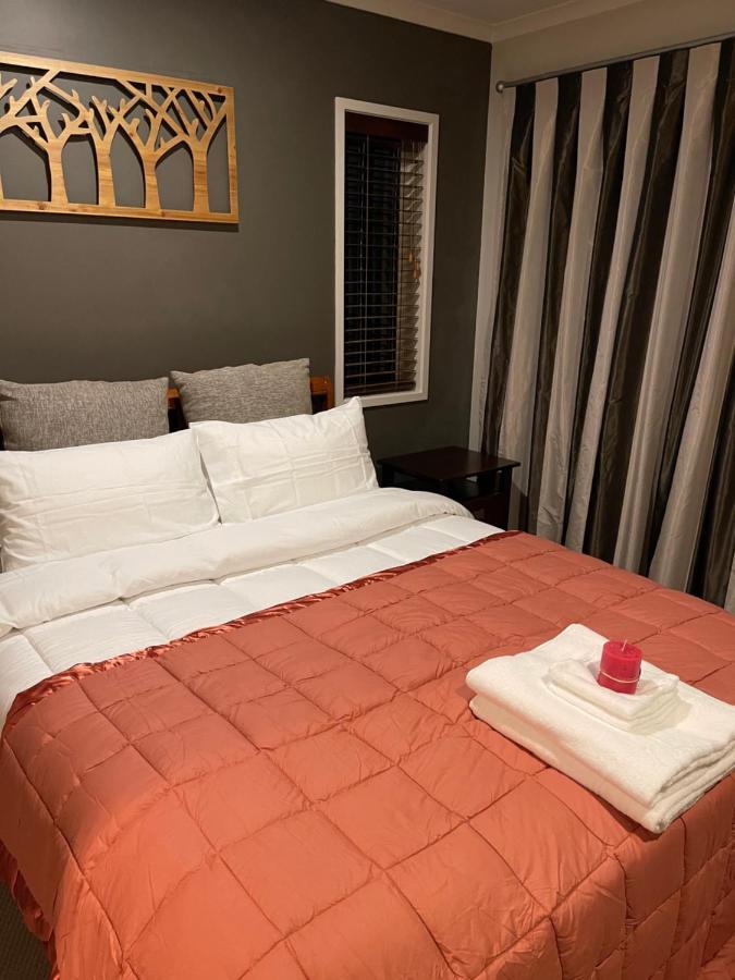 Ruth'S House Homestay Master Room With Private Shower And Toilet โอ๊คแลนด์ ภายนอก รูปภาพ